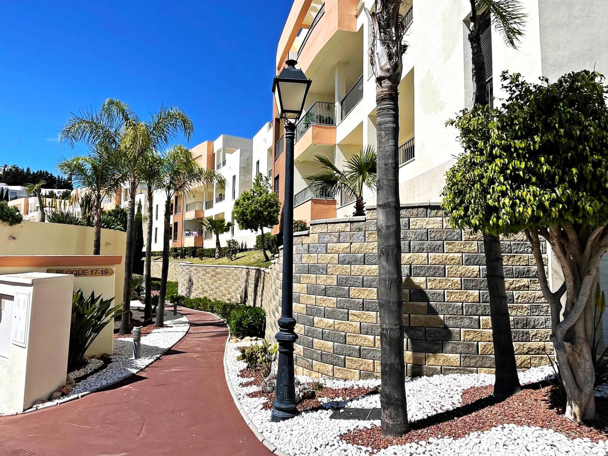 Spectacular Views - Luxury Apartment In Resort - Marbella Hills Екстериор снимка