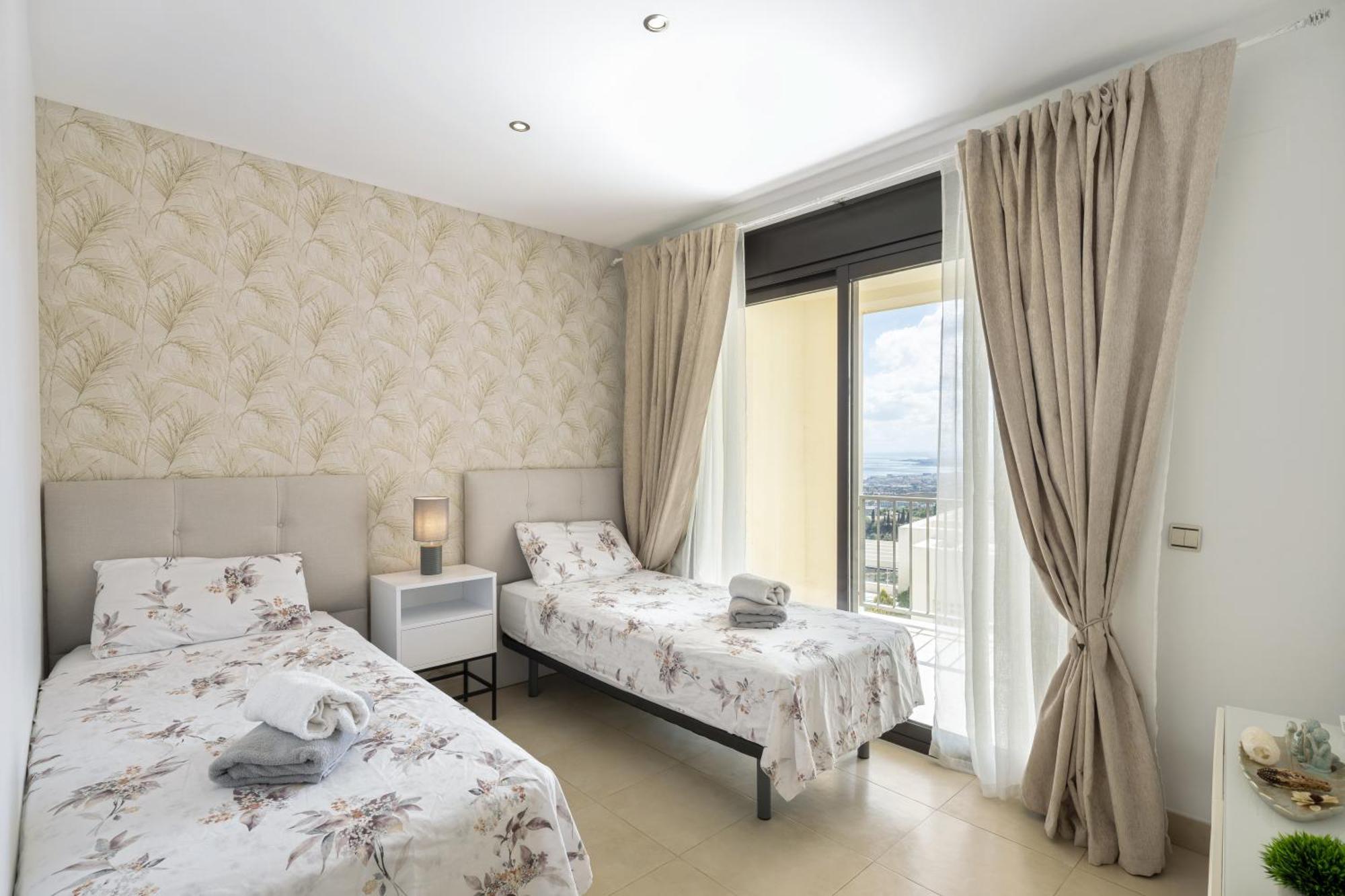 Spectacular Views - Luxury Apartment In Resort - Marbella Hills Екстериор снимка